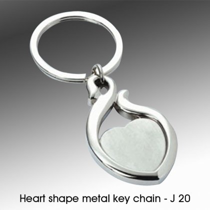 Personalized heart shape metal keychain