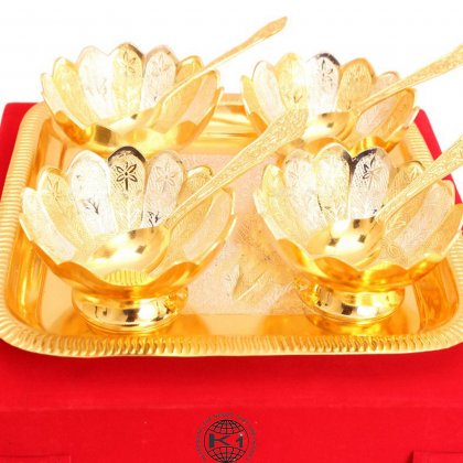 Lotus Design 4 Bowls 4 Spoons 1 Tray With Gift Pack